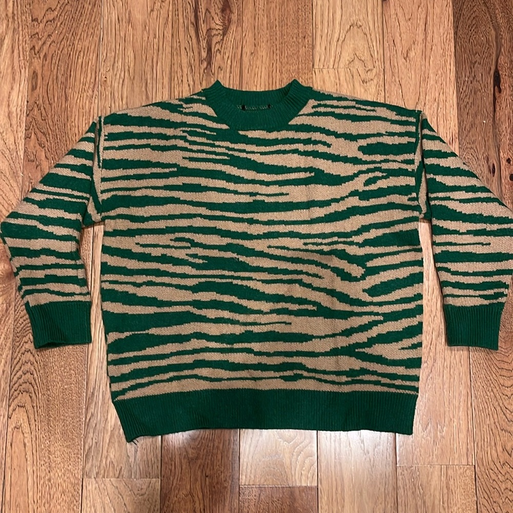 Green and camel zebra print crew neck sweater size small